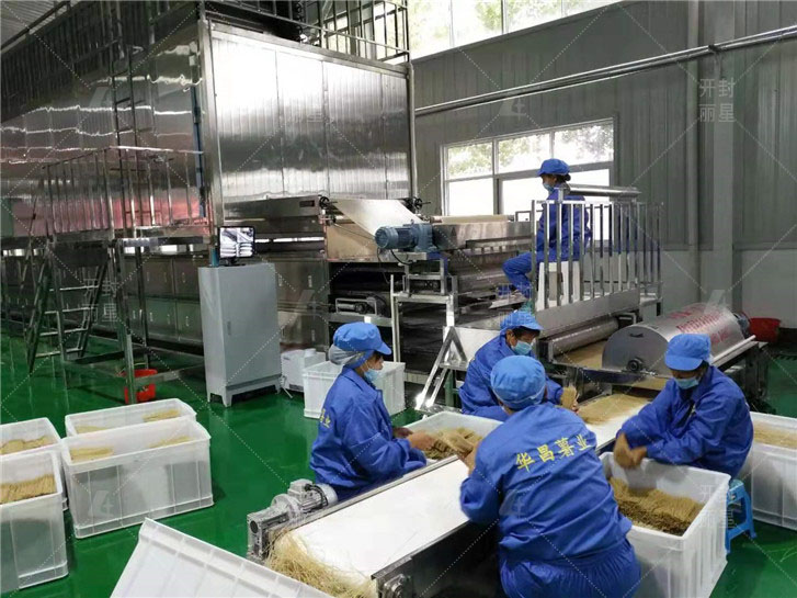 粉丝制作机械操作方式单一,做粉丝机械几多钱一台